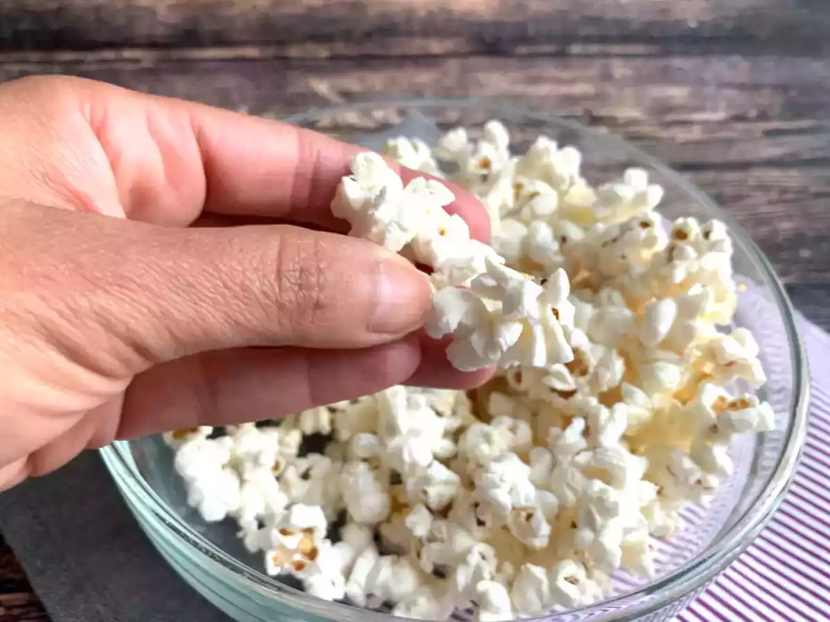 Popcorn bez oleju przygotowany w mikrofalówce - zdjęcie 3