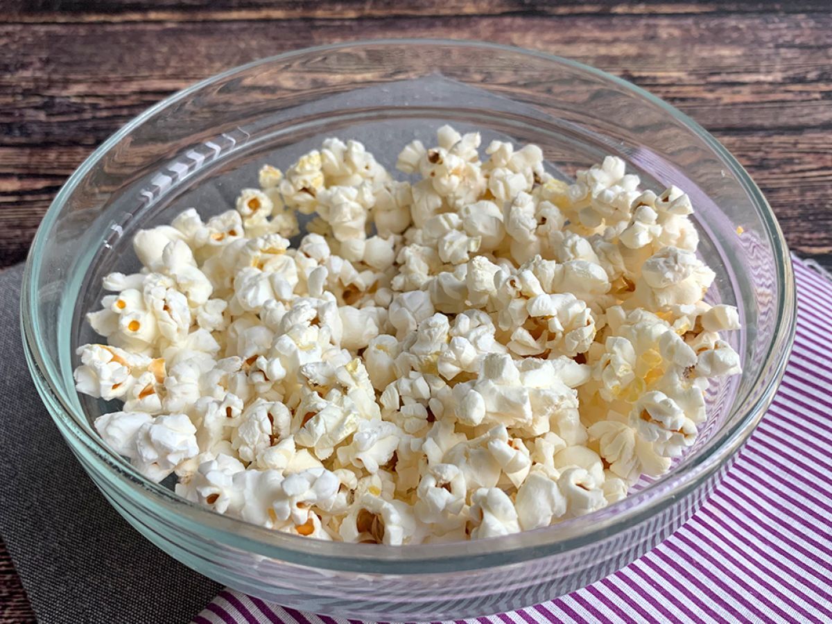 Popcorn bez oleju przygotowany w mikrofalówce - zdjęcie 4