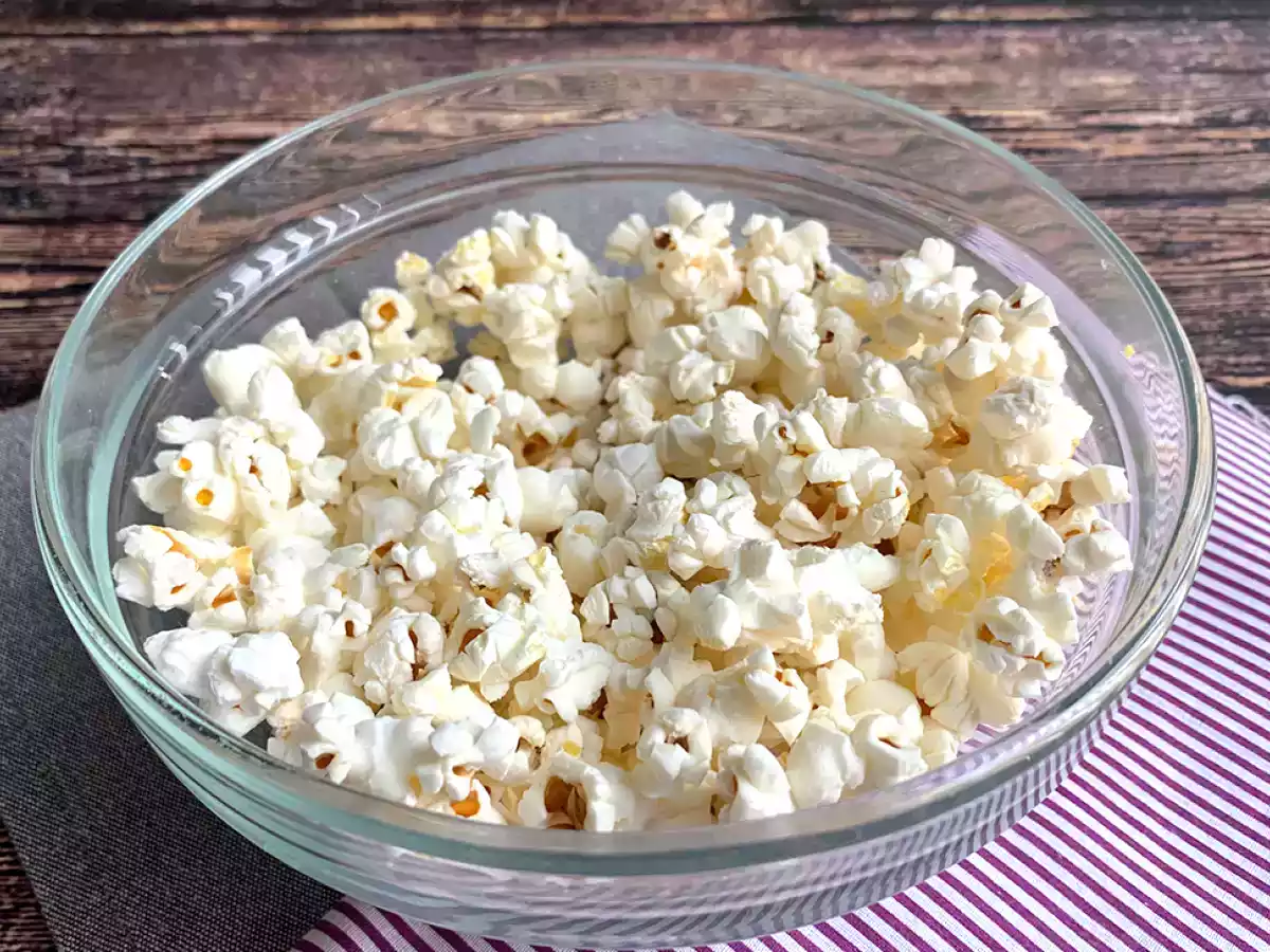 Popcorn bez oleju przygotowany w mikrofalówce - zdjęcie 4
