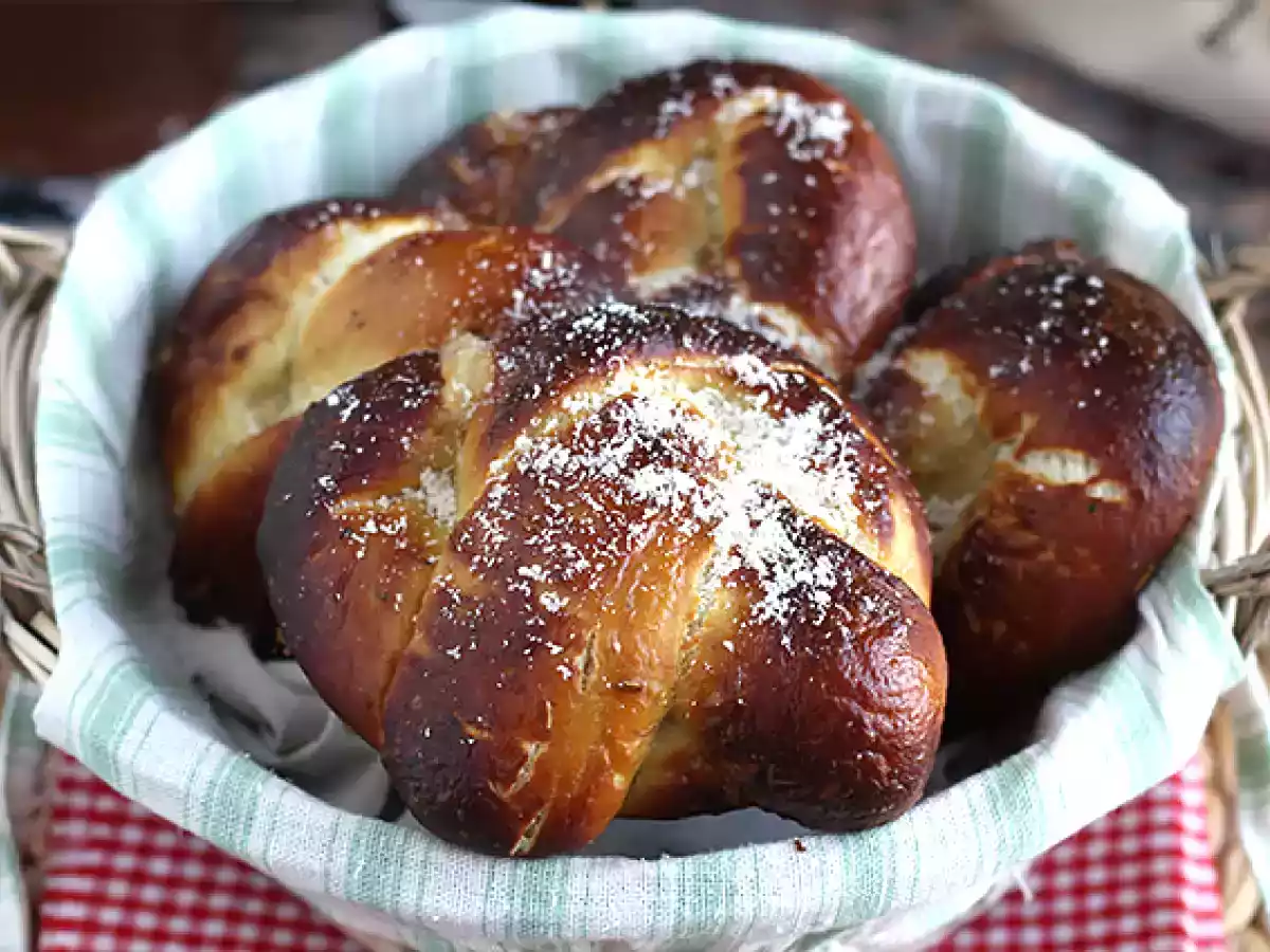 Precle z mozzarellą i rozmarynem - zdjęcie 4