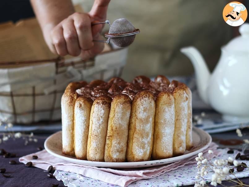 Pyszna charlotte w stylu tiramisu bez jajek