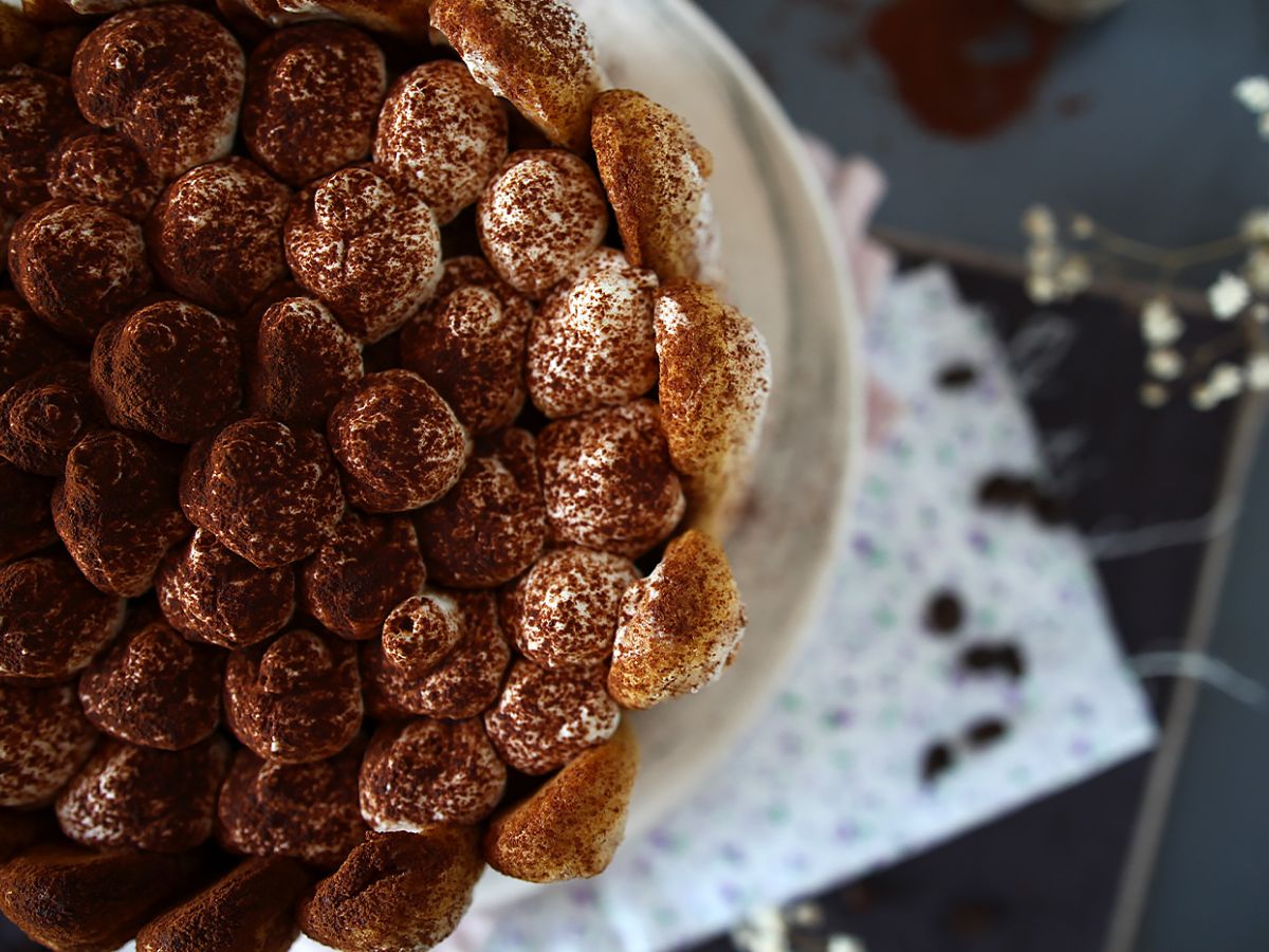 Pyszna charlotte w stylu tiramisu bez jajek - zdjęcie 5