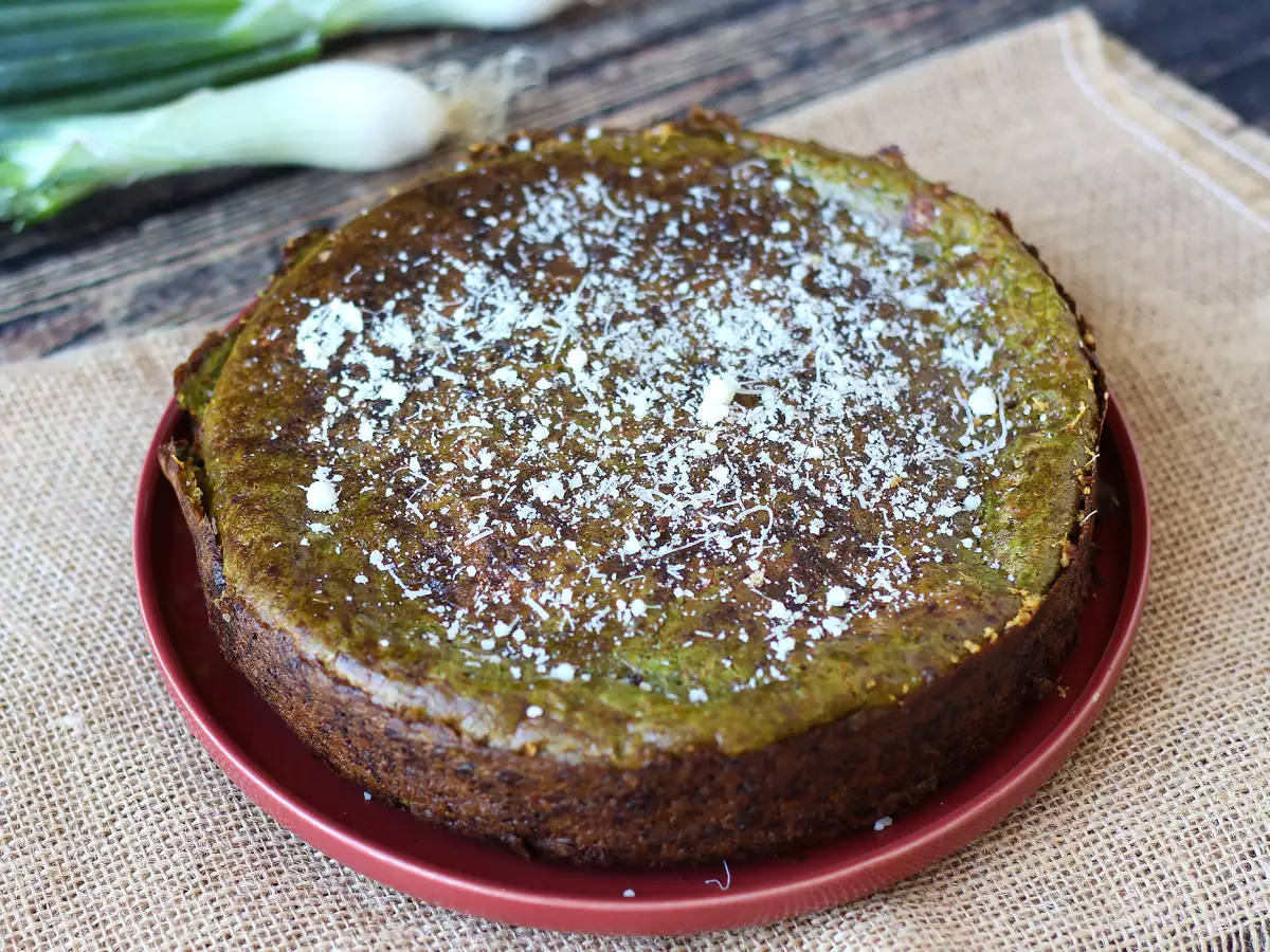 Quiche bez ciasta ze szpinakiem i serem gouda - zdjęcie 2