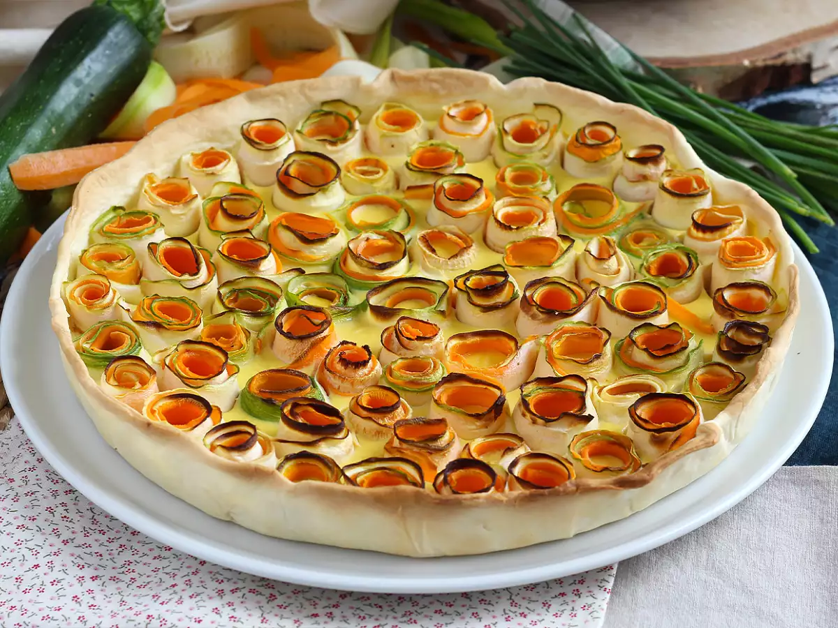 Quiche z różami z cukinii i marchewki - zdjęcie 2