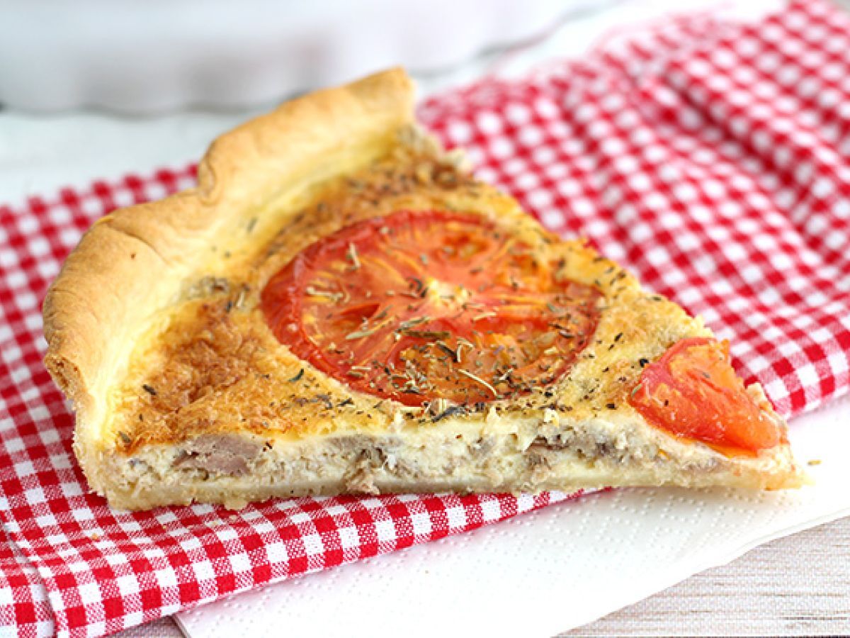 Quiche z tuńczykiem i pomidorami - zdjęcie 3