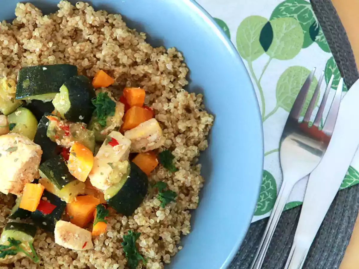 Quinoa z warzywami i kurczakiem - zdjęcie 3