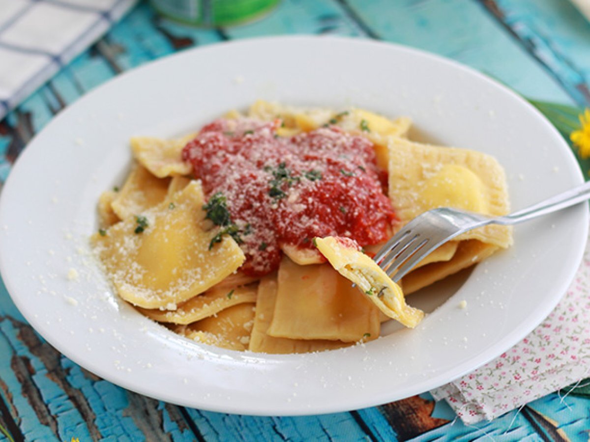 Ravioli z ricottą, przepis krok po kroku - zdjęcie 2