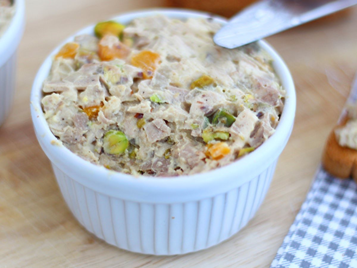 Rillettes z kurczaka z musztardą i pistacjami - zdjęcie 3