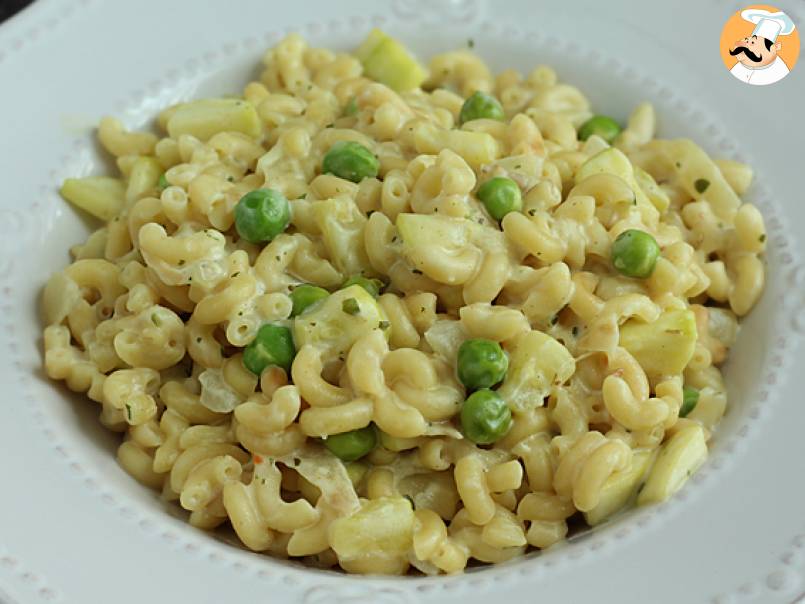 Risotto z coquillettes, groszkiem, cukinią, czosnkiem i serem ziołowym - zdjęcie 2
