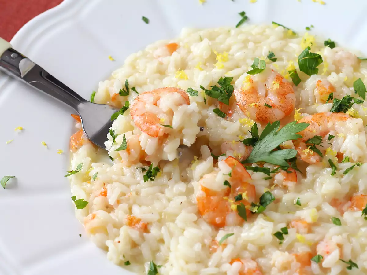 Risotto z krewetkami i cytryną – eleganckie i łatwe danie główne - zdjęcie 2