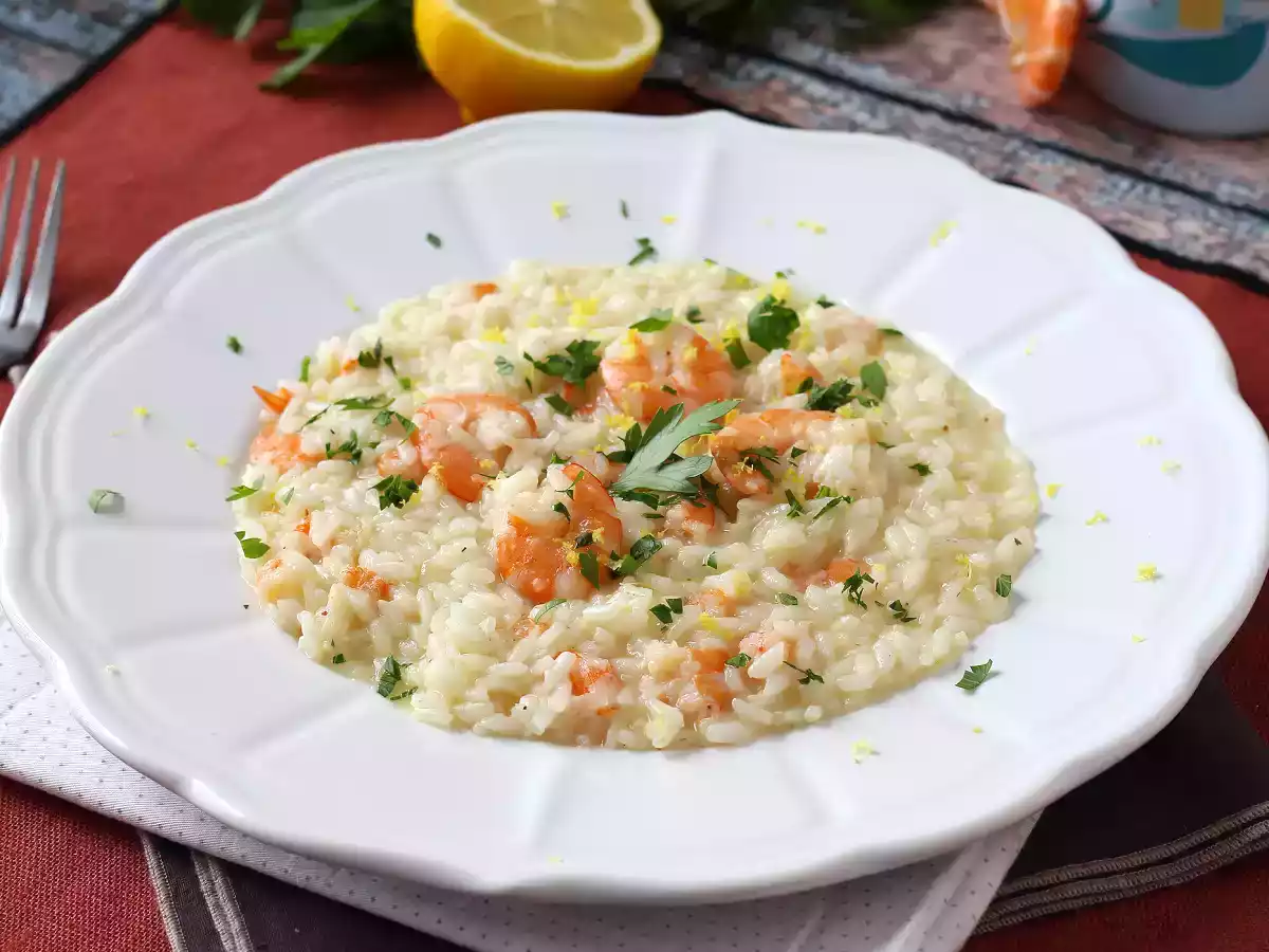 Risotto z krewetkami i cytryną, eleganckie i łatwe pierwsze danie