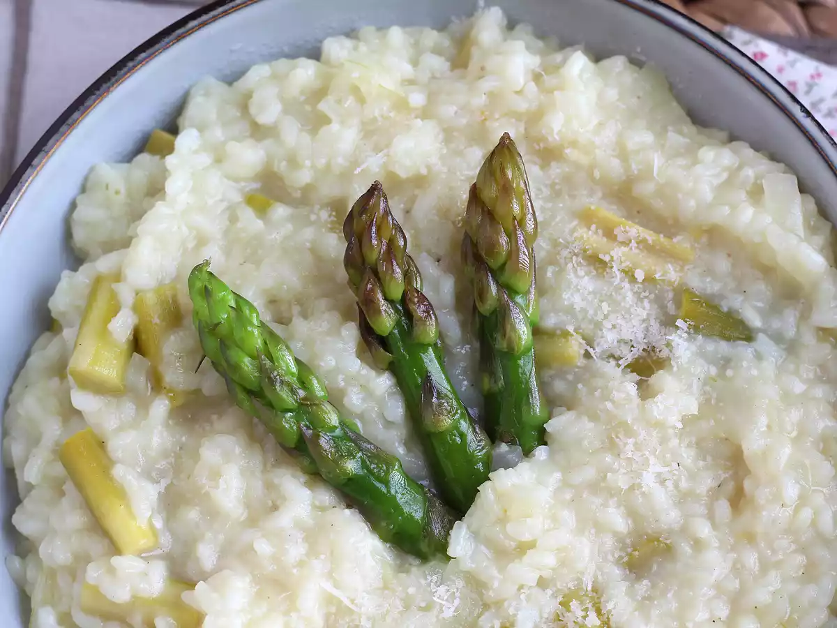 Risotto z zielonymi szparagami i parmezanem - zdjęcie 2