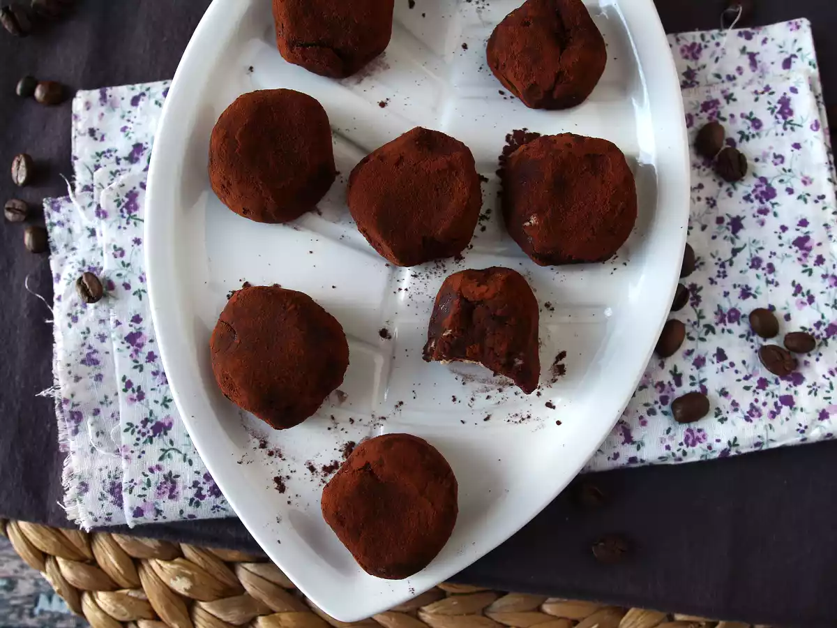Rogaliki w stylu tiramisu, idealny włoski deser w mini porcjach do kawy! - zdjęcie 2