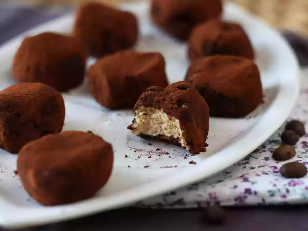 Rogaliki w stylu tiramisu, idealny włoski deser w mini porcjach do kawy! - zdjęcie 4