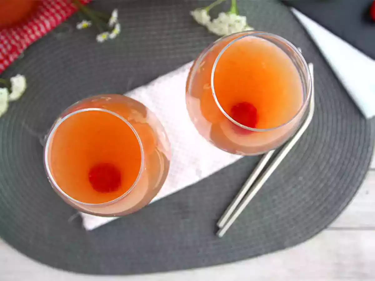 Różowa sangria z różowym winem - zdjęcie 3