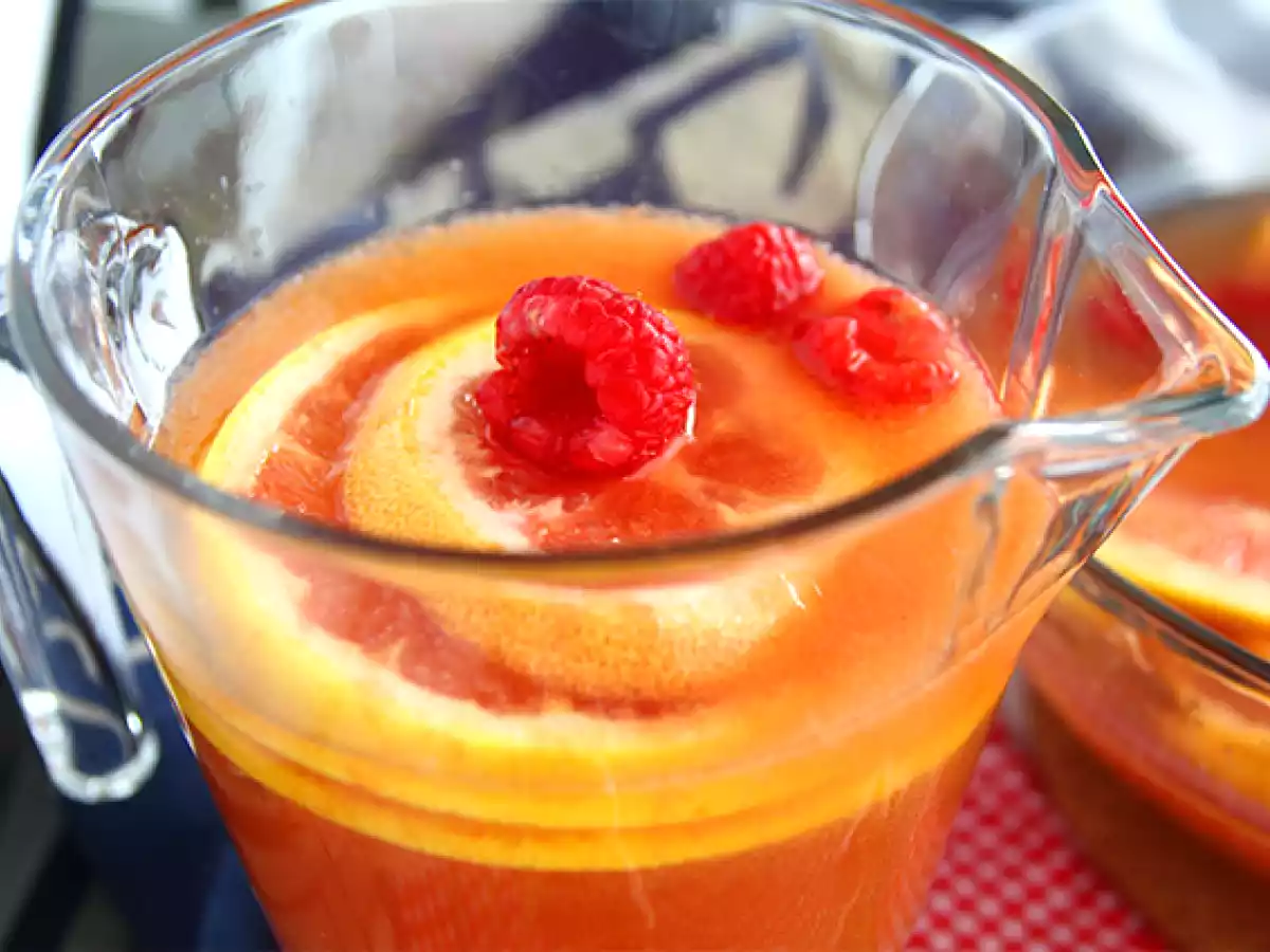 Różowa sangria z różowym winem - zdjęcie 4