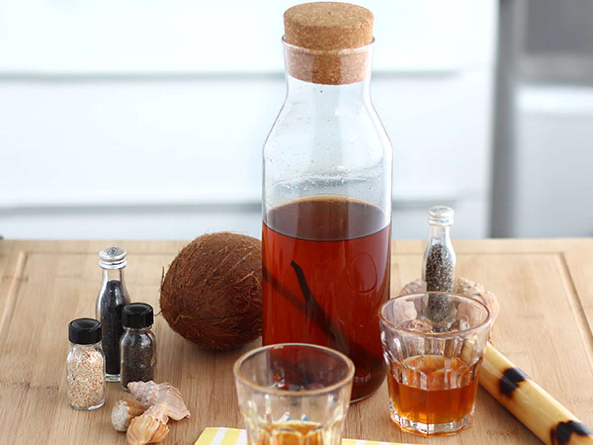 Rum z wanilią i cynamonem (rhum arrangé)