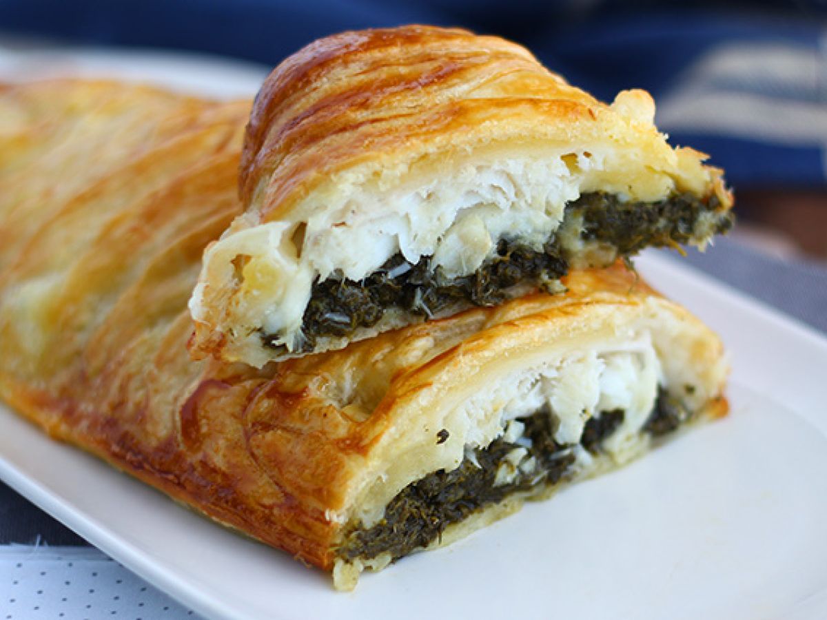 Ryba w cieście francuskim ze szpinakiem i serem mozzarella - zdjęcie 2