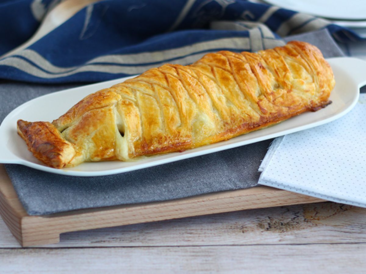 Ryba w cieście francuskim ze szpinakiem i serem mozzarella - zdjęcie 3