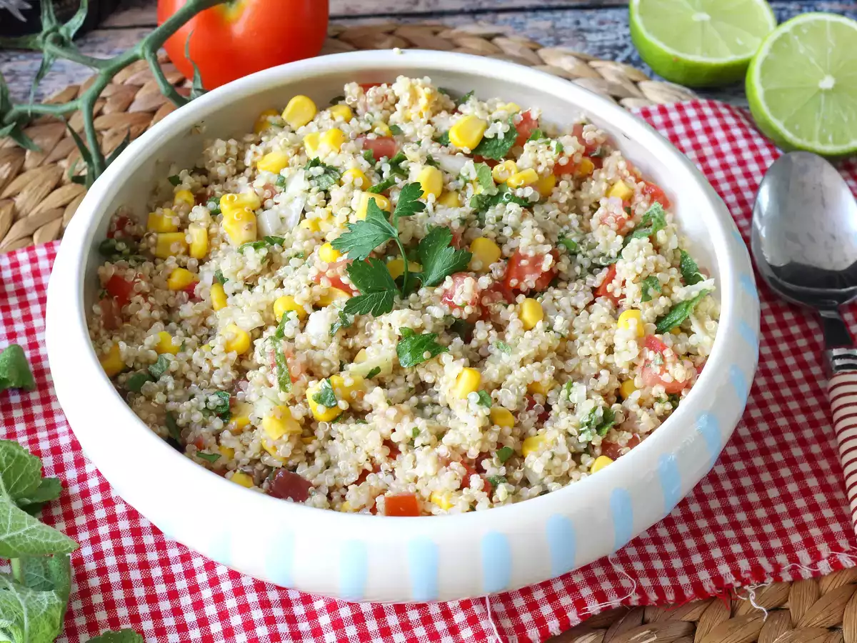 Sałatka z komosy ryżowej à la tabbouleh – orzeźwiająca i jeszcze zdrowsza - zdjęcie 3