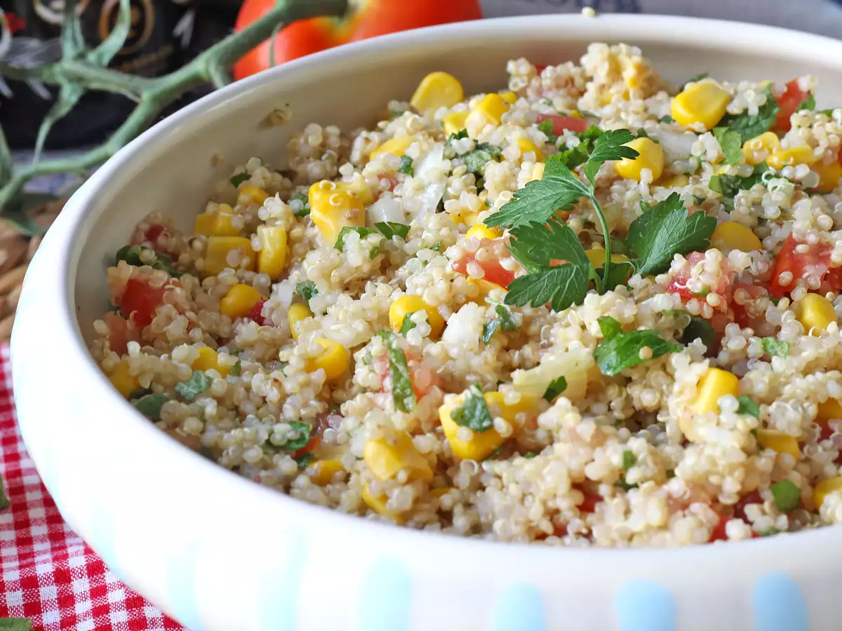 Sałatka z komosy ryżowej à la tabbouleh – orzeźwiająca i jeszcze zdrowsza - zdjęcie 4