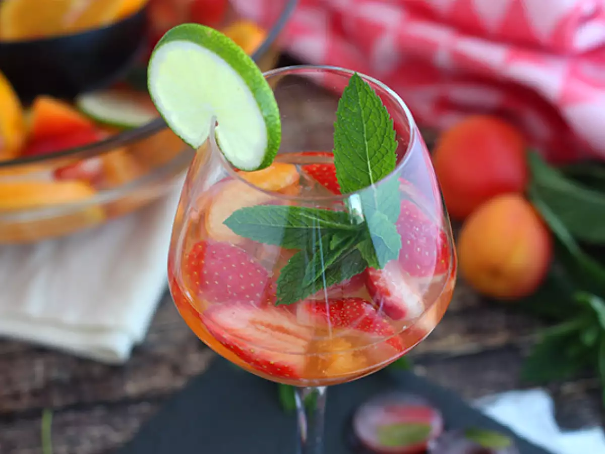 Sangria z białego wina – biała sangria - zdjęcie 3
