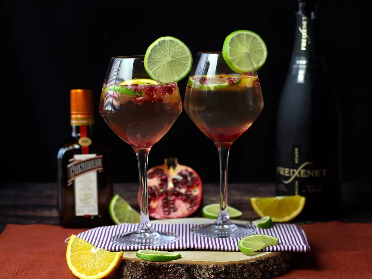 Sangria z winem musującym: orzeźwiająca gwiazda przyjęć