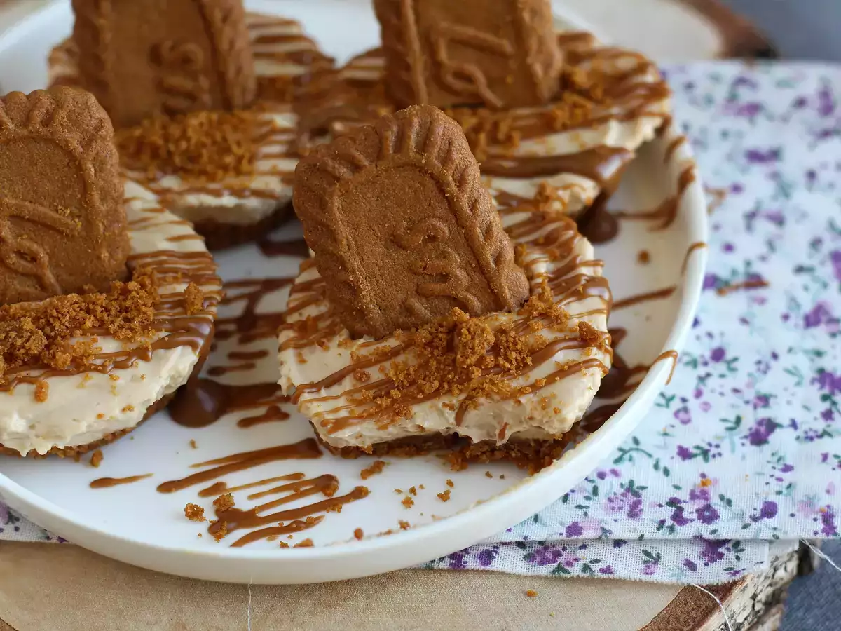Serniczki bez pieczenia z herbatnikami speculoos - zdjęcie 2