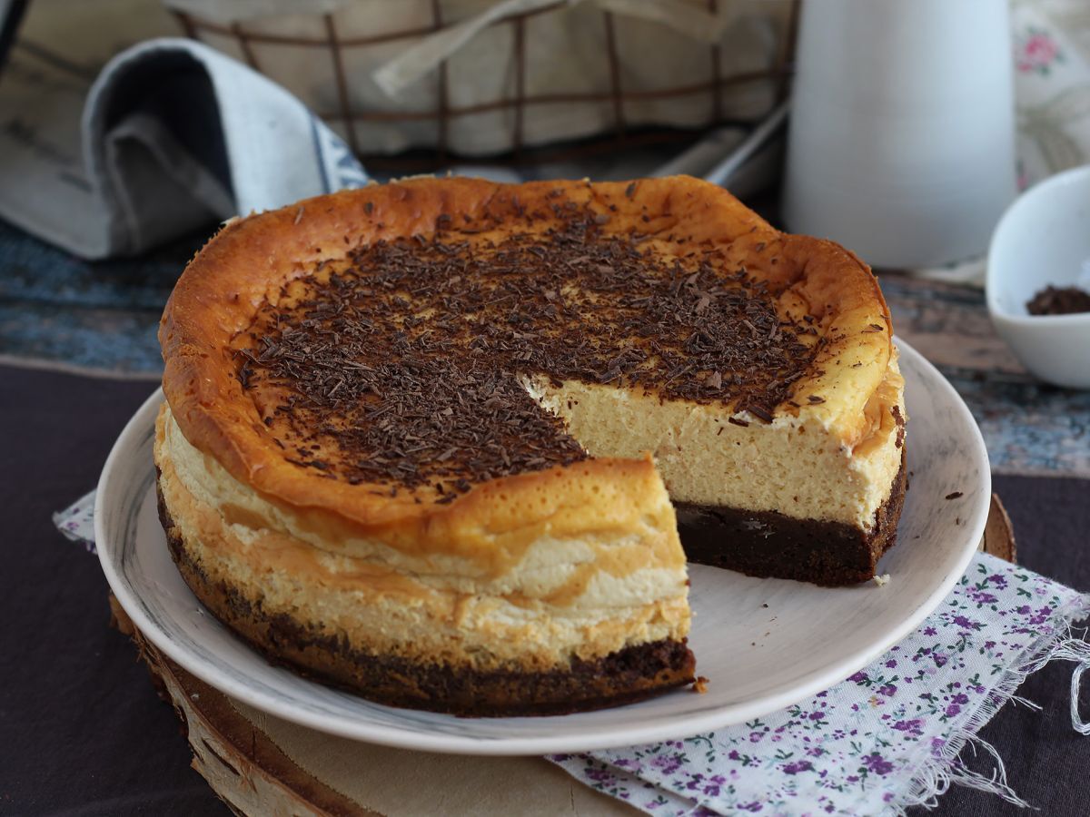Sernik brownie - zaskakujące połączenie, które zachwyci Twoje kubki smakowe! - zdjęcie 5
