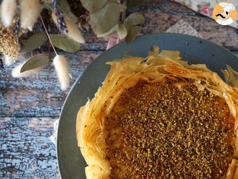 Sernik w stylu baklavy z pistacjami, chrupiący i rozpływający się w ustach - zdjęcie 4