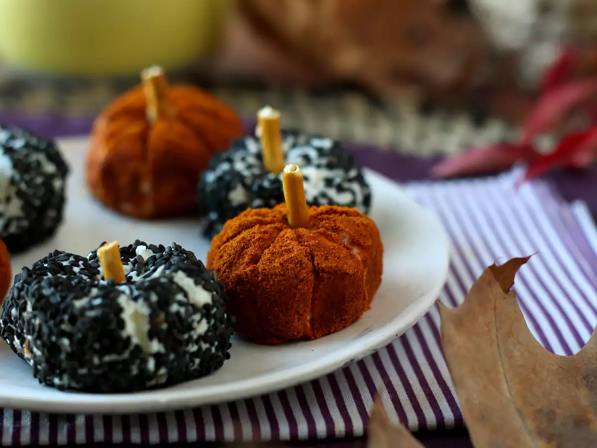 Serowa pasta na Halloween w kształcie dyni – idealna na imprezę! - zdjęcie 4