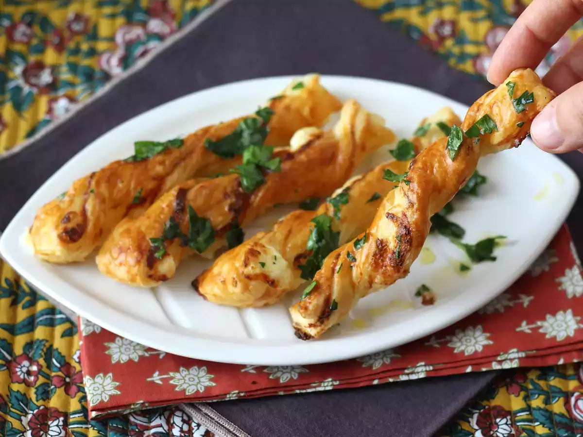 Serowe twisty w płatkach z Airfryer - zdjęcie 3