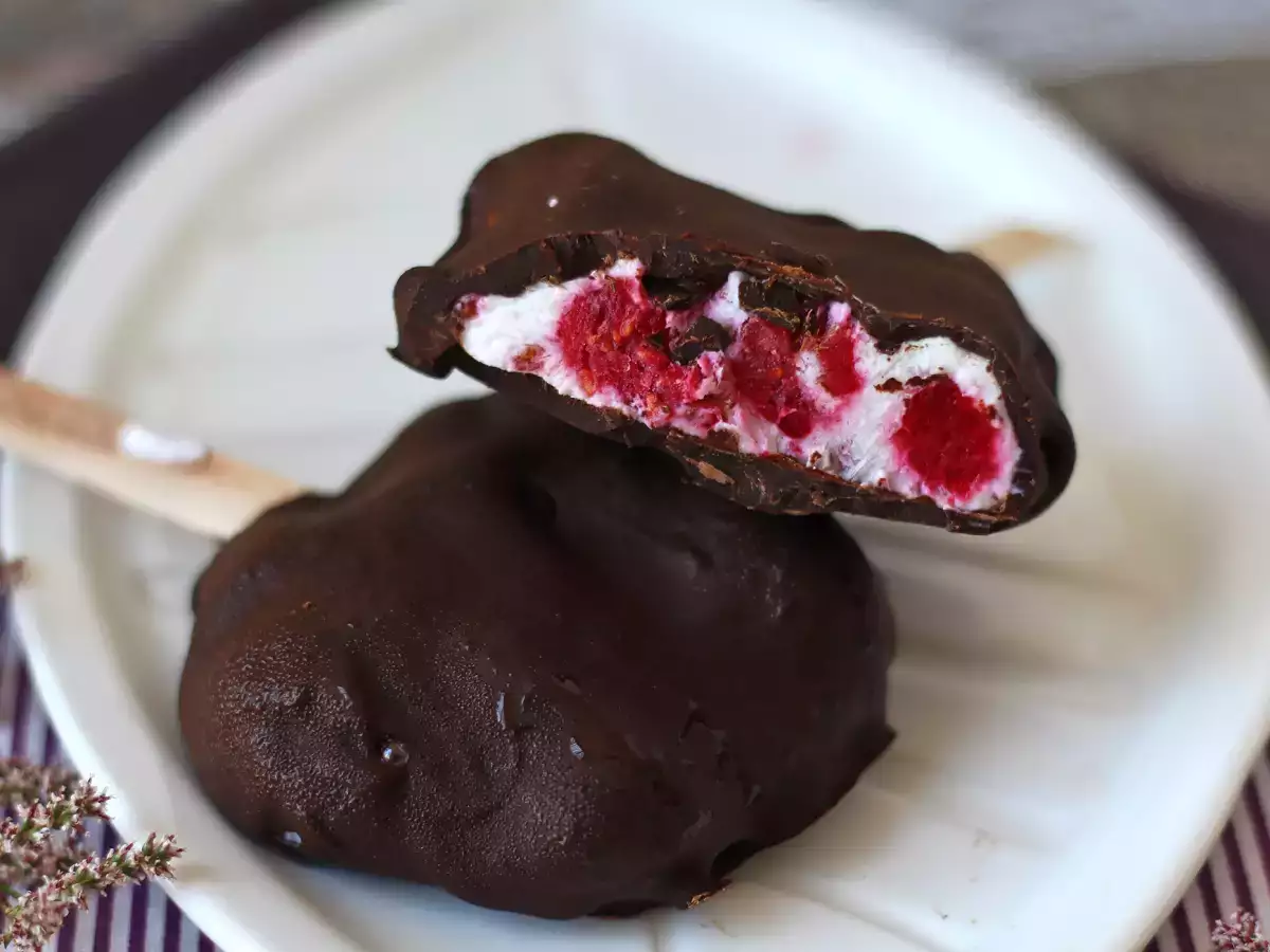 Skyr, lody malinowe i czekoladowe. Zdrowa przekąska na słoneczne dni! - zdjęcie 6