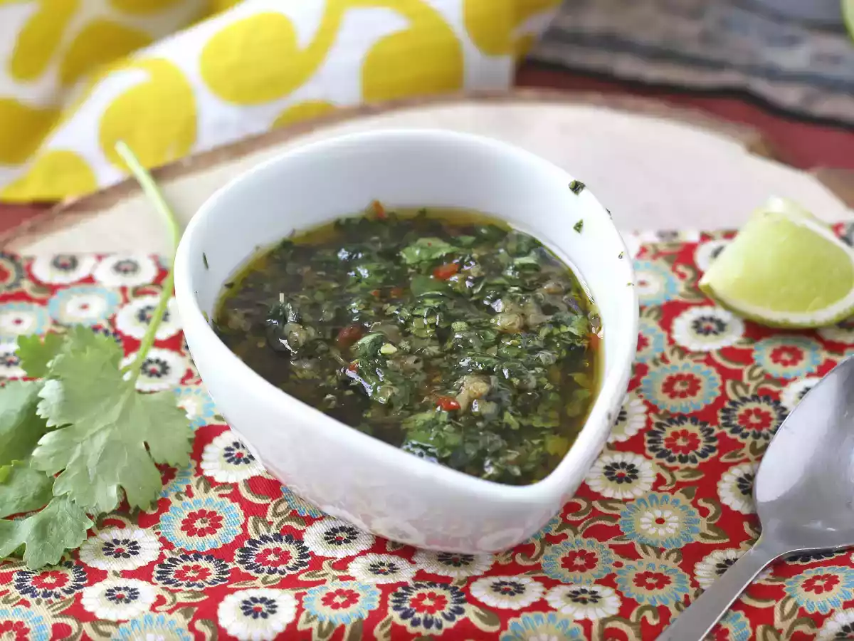 Sos chimichurri: idealny dodatek do asado i grillowania.