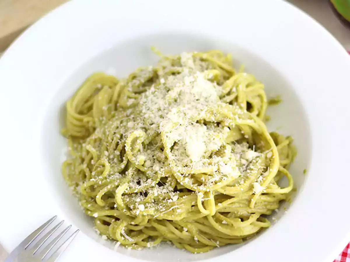 Spaghetti à la carbonara z awokado - zdjęcie 2