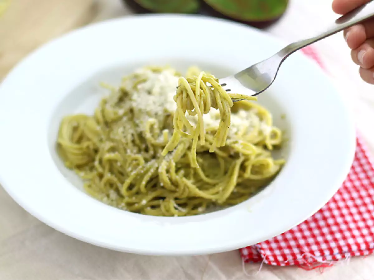 Spaghetti à la carbonara z awokado - zdjęcie 3