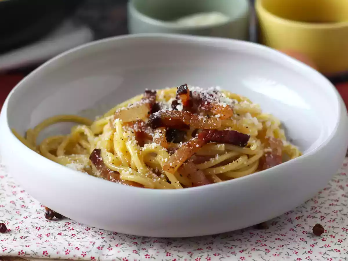 Spaghetti alla carbonara, prawdziwy włoski przepis na carbonarę!
