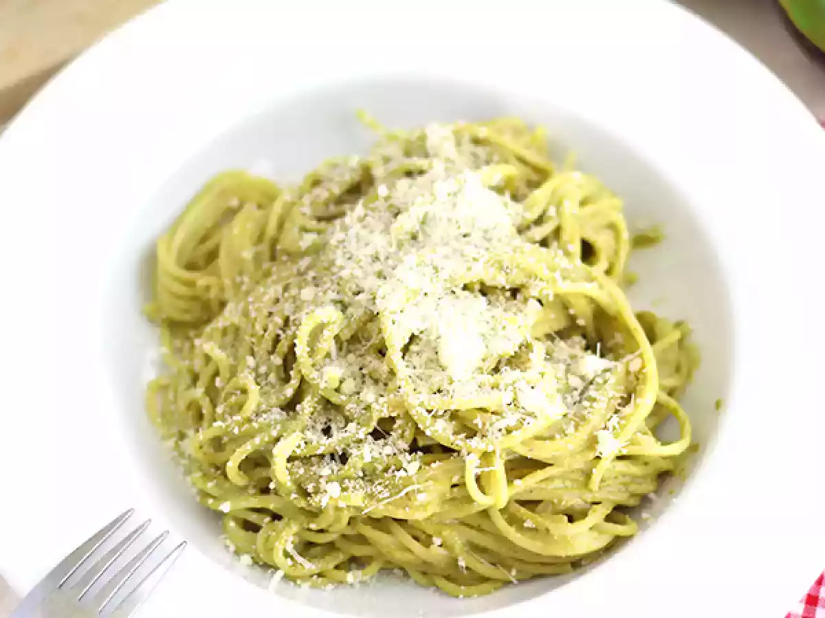 Spaghetti carbonara z awokado - zdjęcie 2