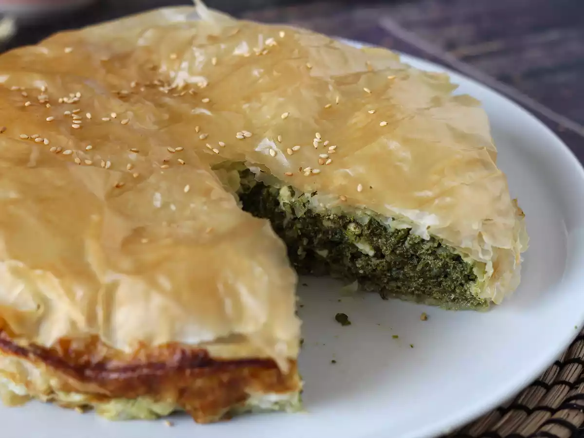 Spanakopita, superłatwy grecki placek ze szpinakiem i serem feta - zdjęcie 2