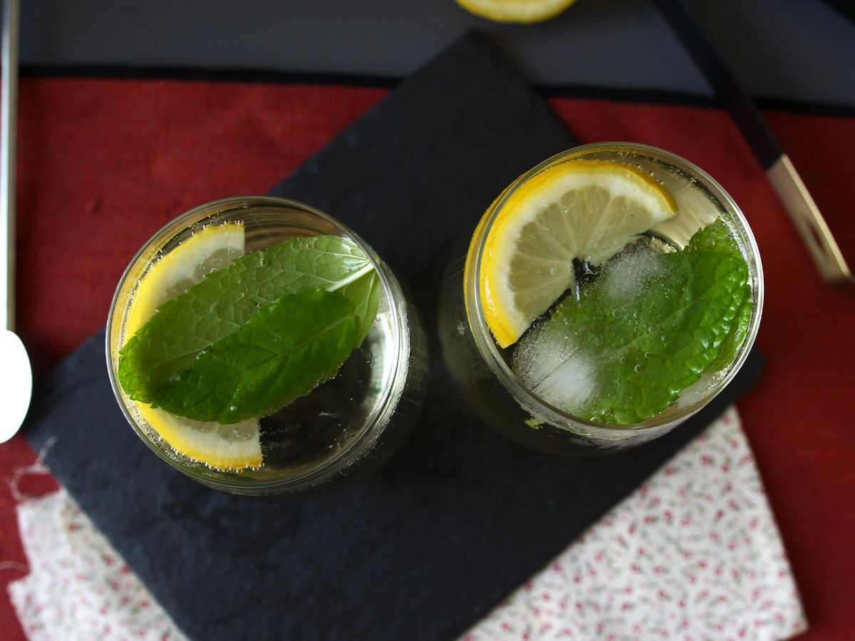Spritz St-Germain z likierem z kwiatu czarnego bzu - orzeźwiający koktajl na lato - zdjęcie 6