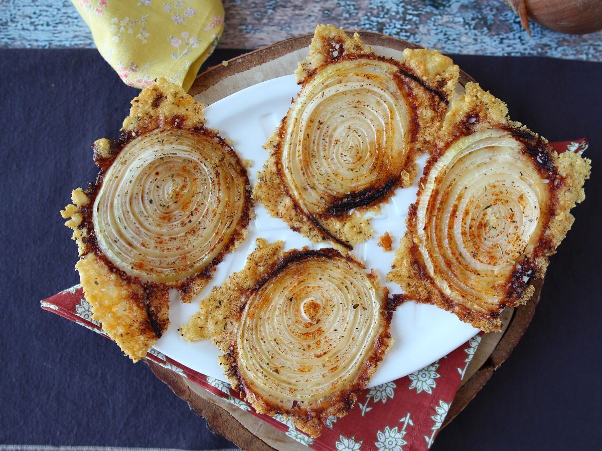 Super chrupiące domowe chipsy z cebuli i parmezanu - zdjęcie 6
