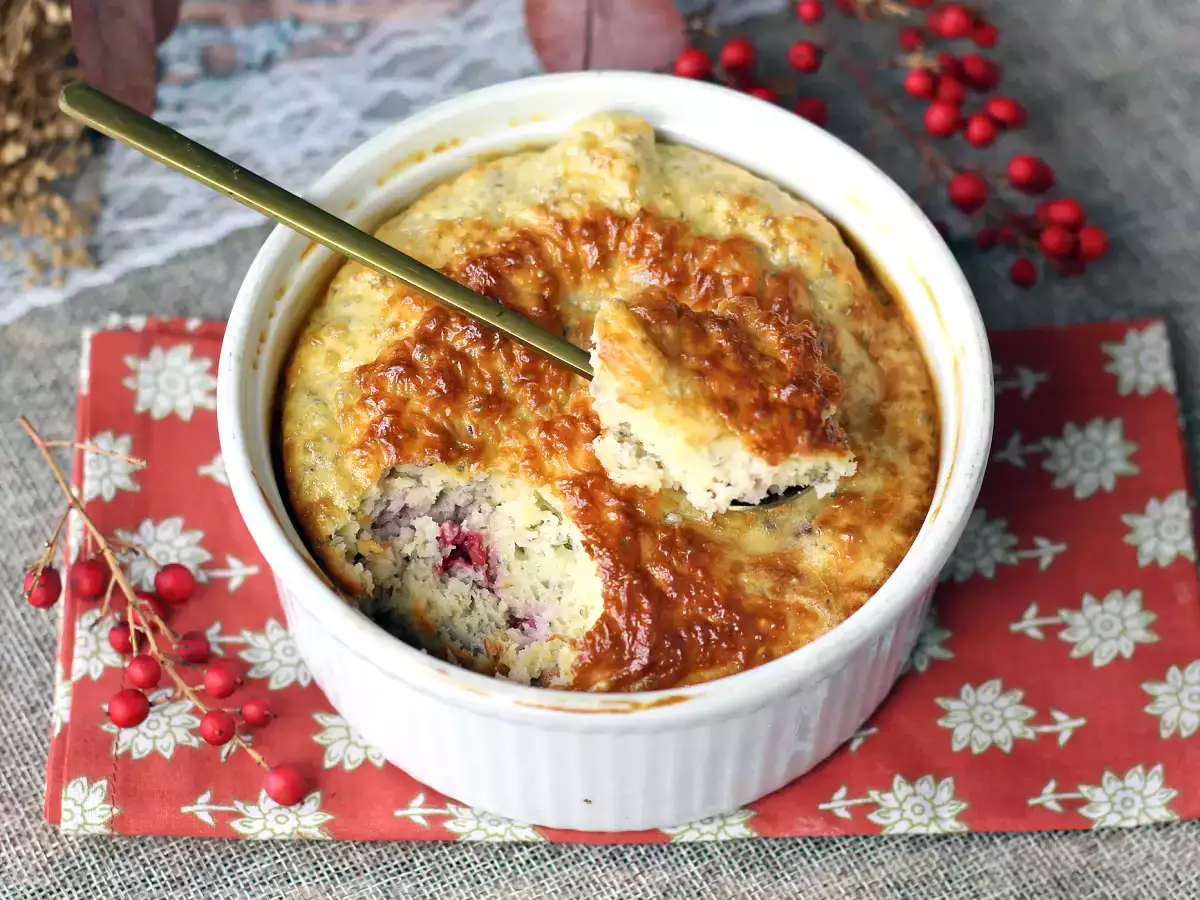 Super proste ciasto proteinowe z czerwonymi owocami - zdjęcie 4