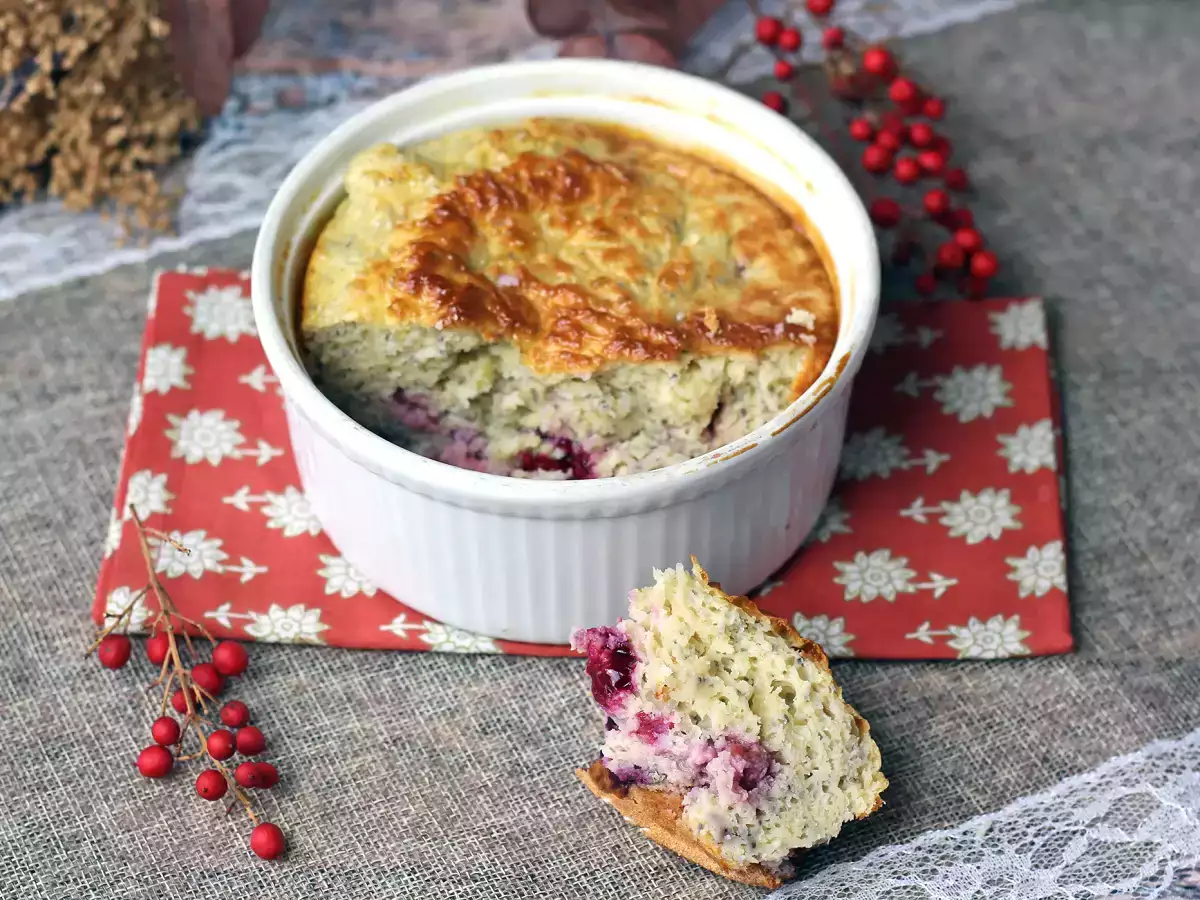 Super proste ciasto proteinowe z czerwonymi owocami - zdjęcie 5