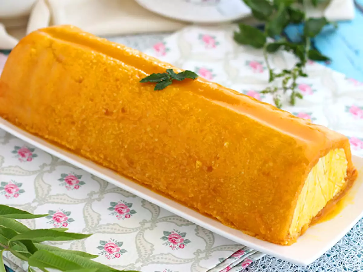 Świąteczna rolada z mango i malinami - zdjęcie 4
