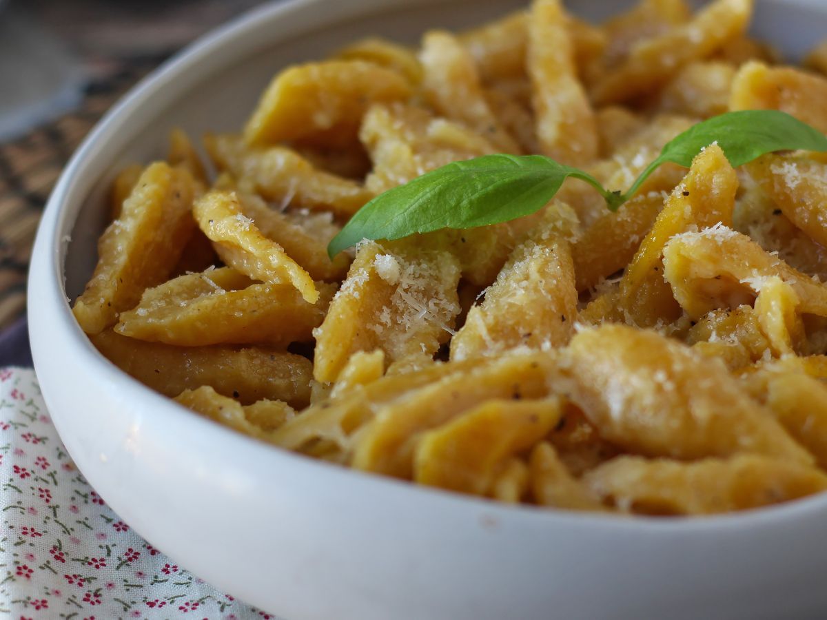 Świeży makaron z butternuta z zaledwie 2 składników - zdjęcie 3