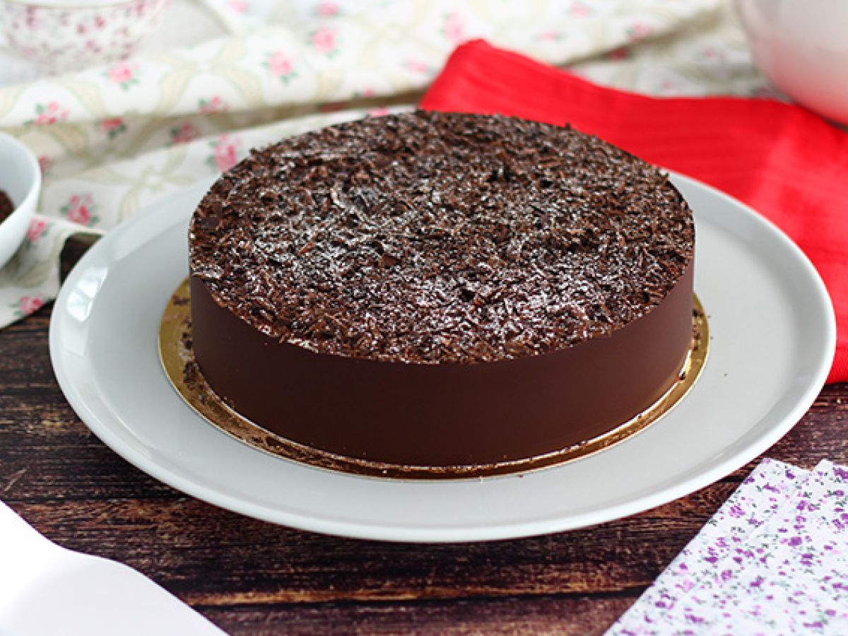 Szczegółowo objaśniona receptura na tort czekoladowy Black Forest - zdjęcie 2