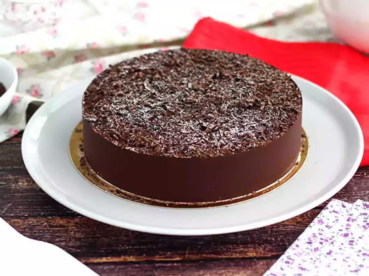 Szczegółowo objaśniona receptura na tort czekoladowy Black Forest - zdjęcie 2