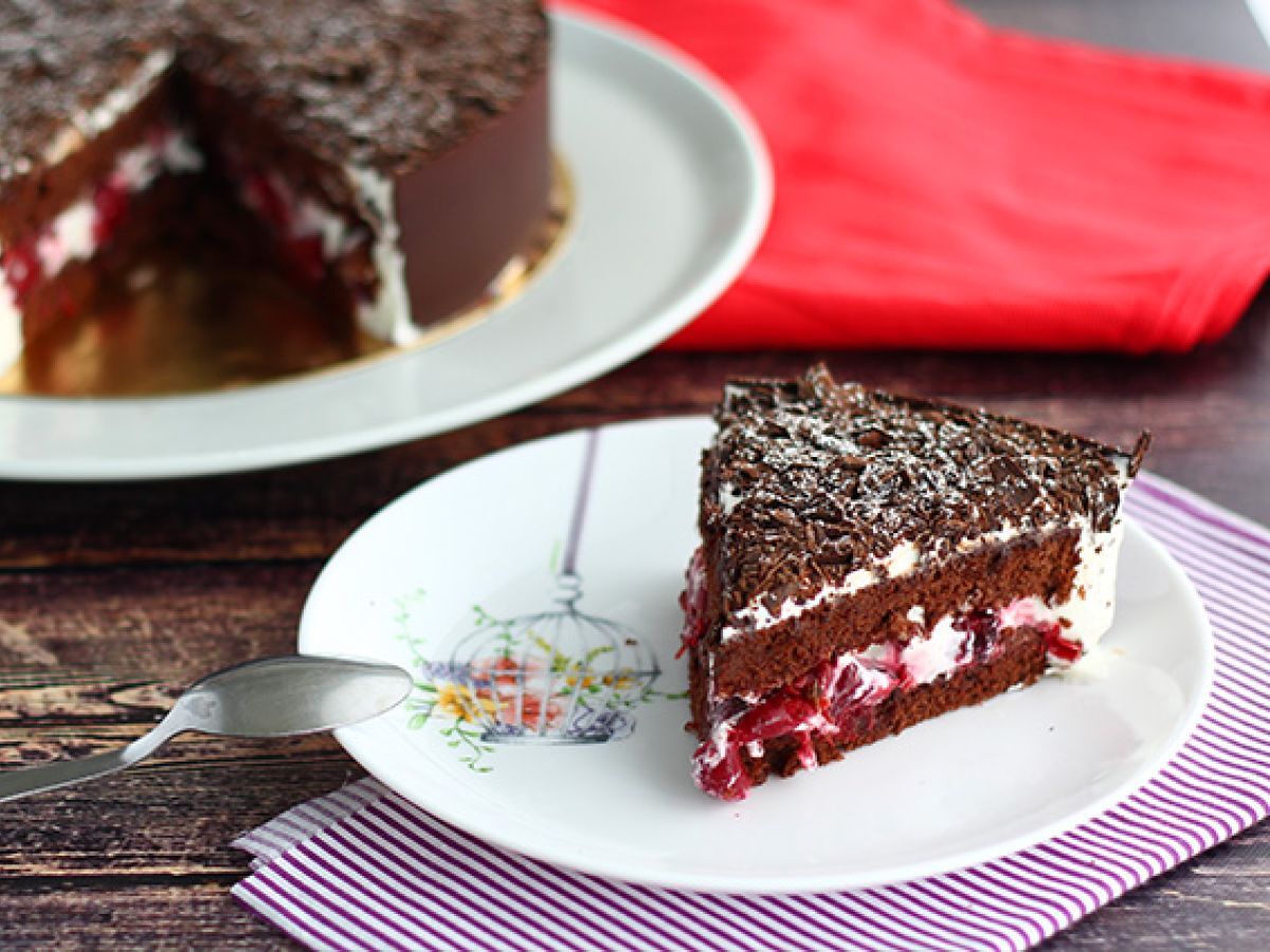 Szczegółowo objaśniona receptura na tort czekoladowy Black Forest - zdjęcie 5