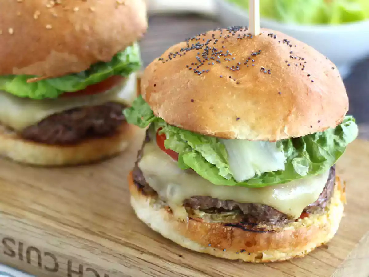 Szybki i łatwy domowy burger - zdjęcie 2