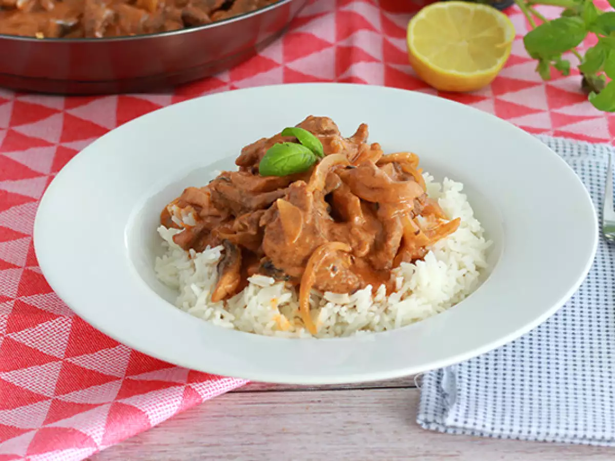 Szybki i prosty stroganow wołowy